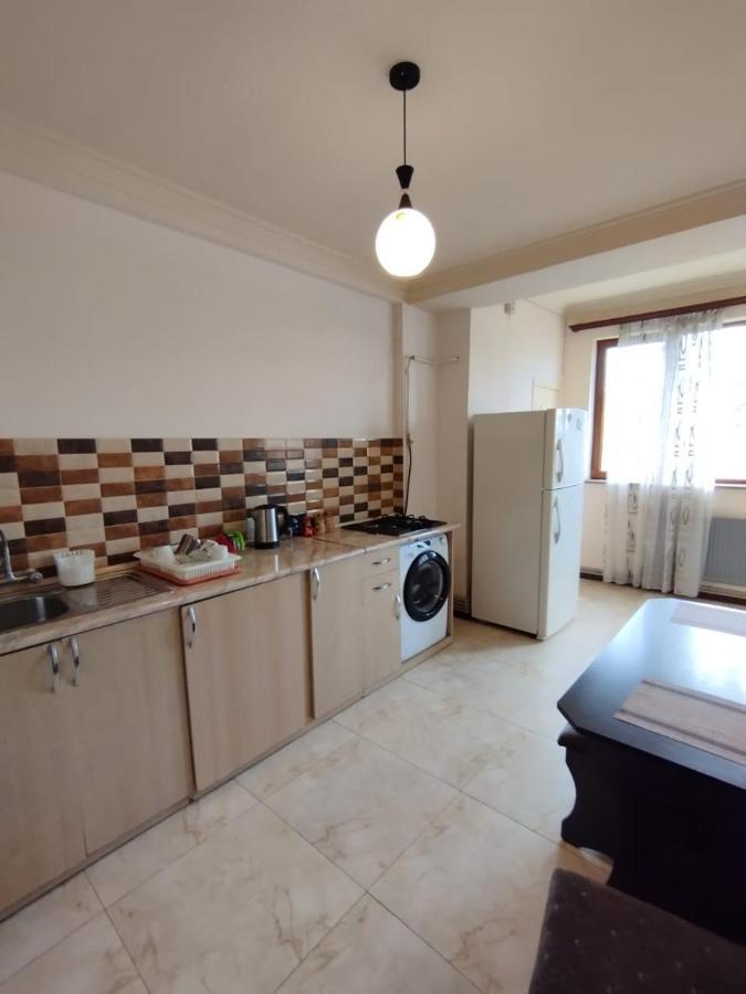 Large Apt Near Republic Square Apartment Yerevan Exterior photo